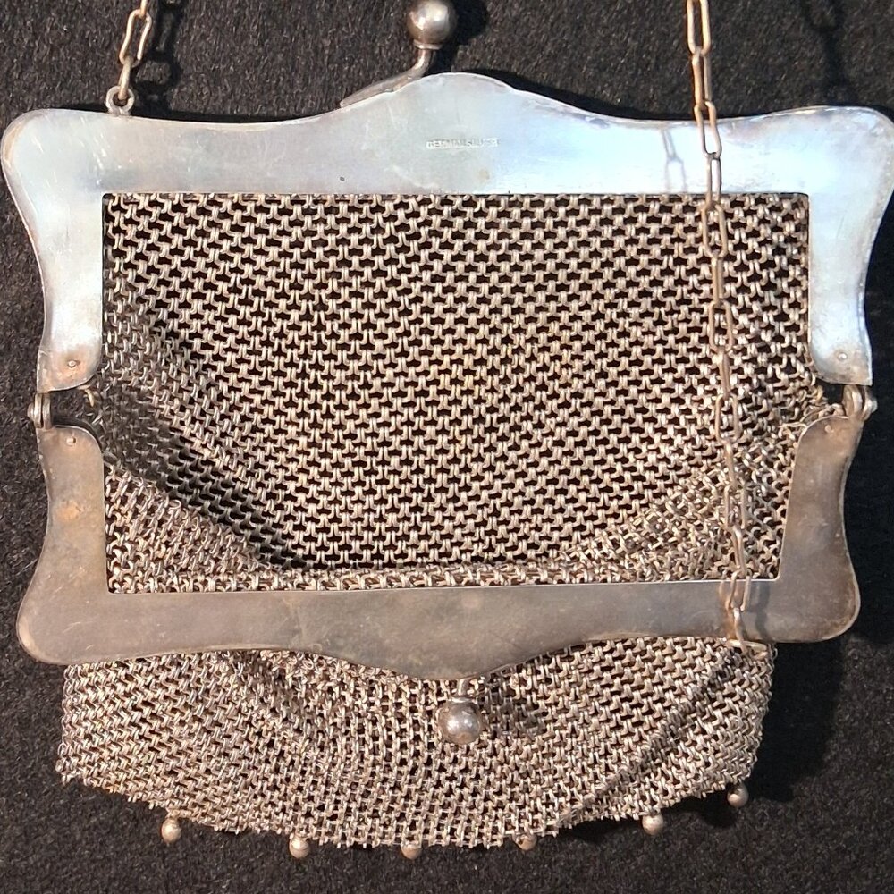 Shimmering (1910-1920) German-Ag Mesh Coin Pouch with Crest Plate & Talon Zipper - Picture 6 of 16